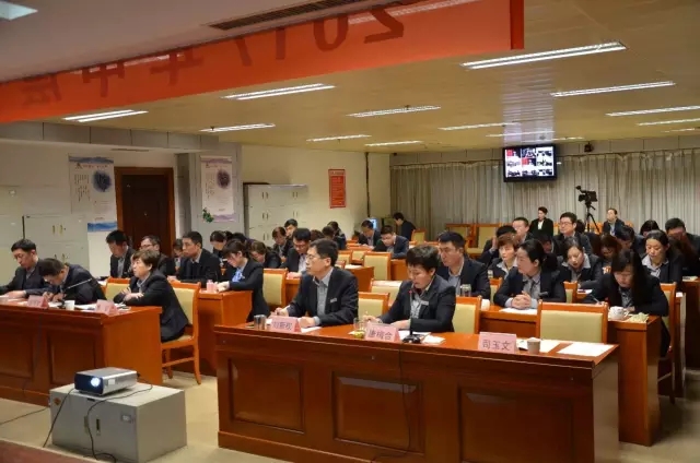 1586162511776492.jpg 【頭條】商業(yè)公司組織召開(kāi)采購(gòu)部中層述職大會(huì)1.webp.jpg